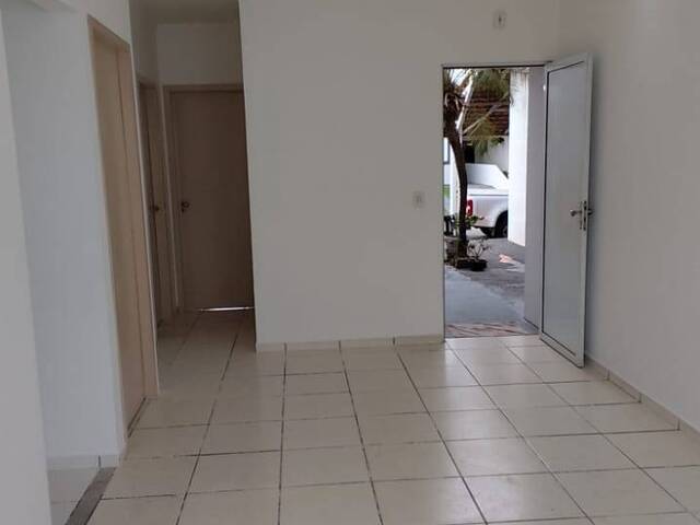 Casa em condomínio para Venda em Várzea Grande - 4