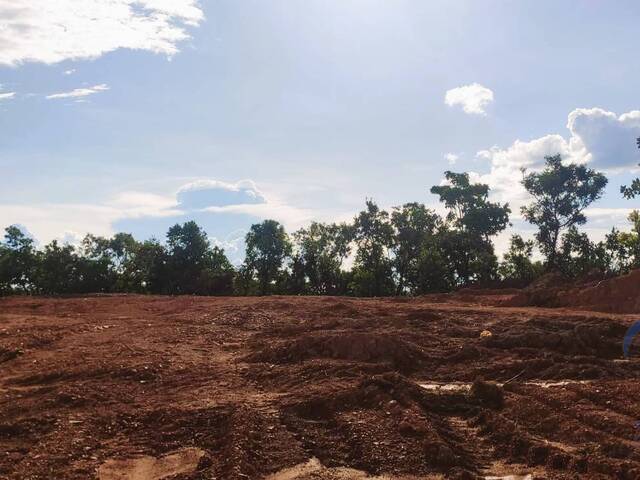 Área para Venda em Várzea Grande - 3