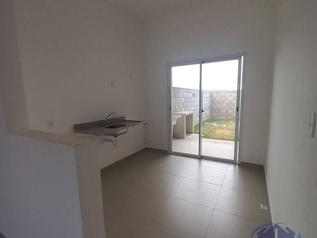 Casa em condomínio para Venda em Várzea Grande - 4