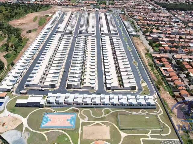 #192 - Casa em condomínio para Venda em Cuiabá - MT
