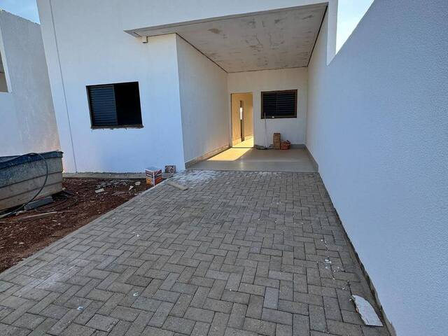 #438 - Casa para Venda em Várzea Grande - MT - 2