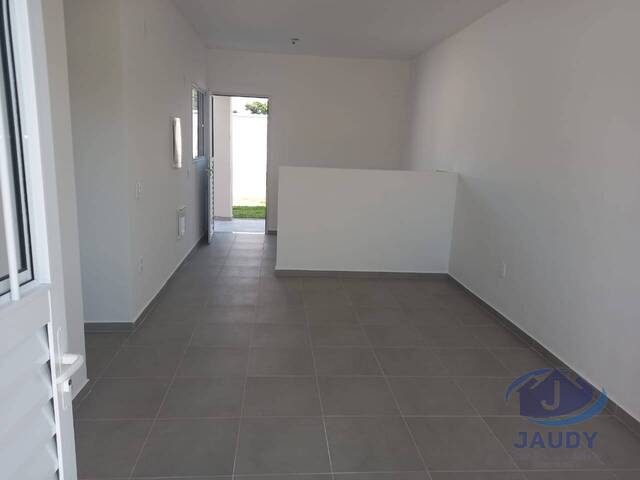 #523 - Casa para Venda em Várzea Grande - MT - 2