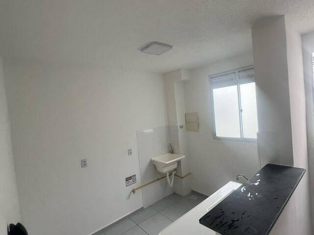 Apartamento para Venda em Várzea Grande - 4