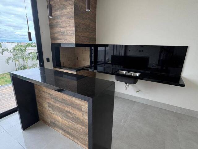 Casa em condomínio para Venda em Cuiabá - 4