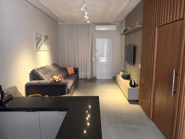 #563 - Casa em condomínio para Venda em Várzea Grande - MT