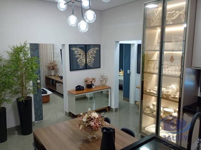 Casa para Venda em Várzea Grande - 5