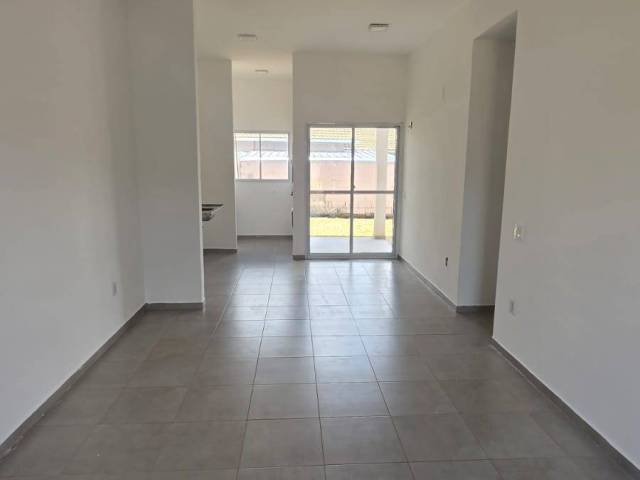 #570 - Casa em condomínio para Locação em Várzea Grande - MT - 2