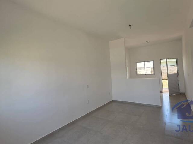 #576 - Casa em condomínio para Locação em Várzea Grande - MT