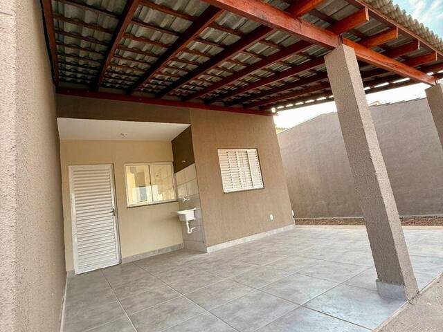 Casa para Venda em Várzea Grande - 5