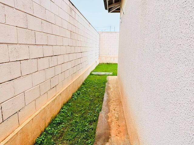 #581 - Casa em condomínio para Locação em Várzea Grande - MT