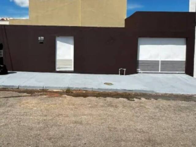 Venda em Petrópolis - Várzea Grande