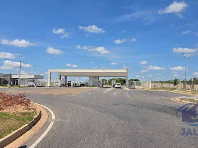 #602 - Casa em condomínio para Locação em Várzea Grande - MT