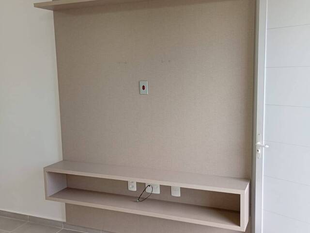 #608 - Casa em condomínio para Locação em Várzea Grande - MT