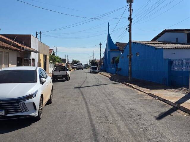 Casa para Locação em Várzea Grande - 4