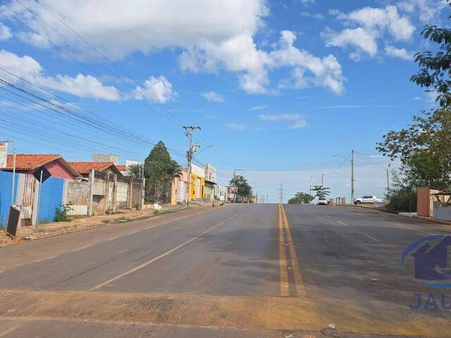 Casa para Venda em Várzea Grande - 2