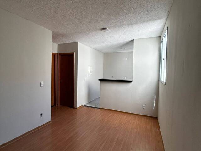 Apartamento para Venda em Várzea Grande - 4