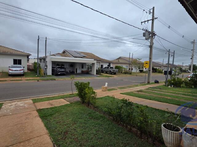 Casa para Venda em Várzea Grande - 3