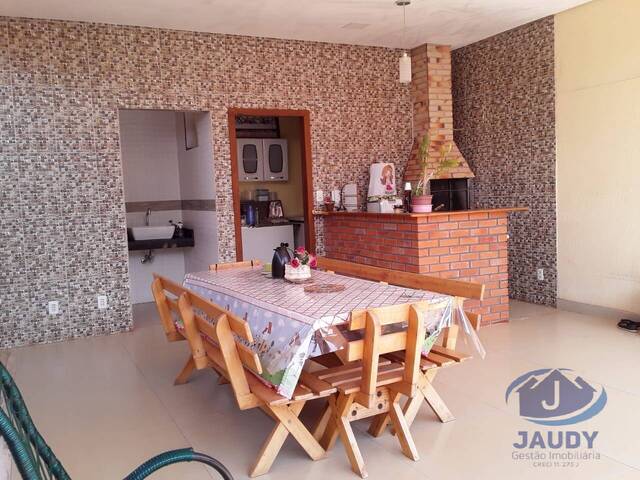 Casa para Venda em Várzea Grande - 4