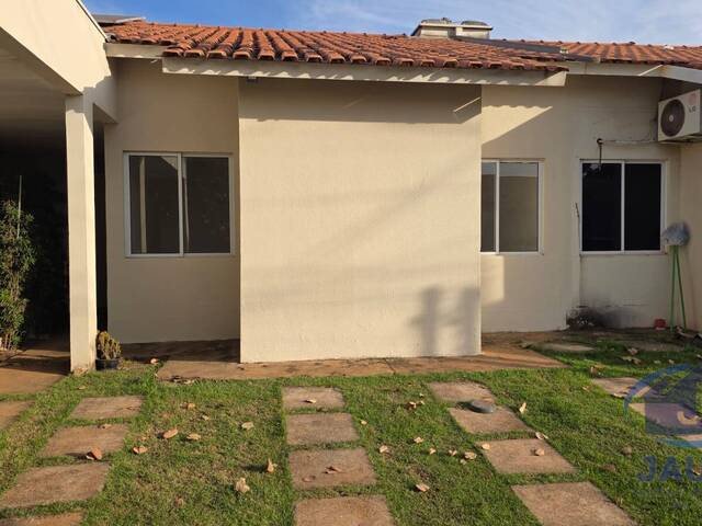 #673 - Casa em condomínio para Locação em Várzea Grande - MT