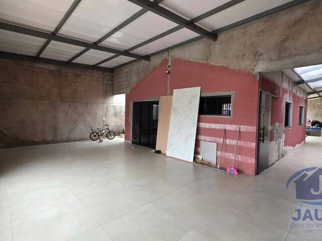 Casa para Venda em Várzea Grande - 3