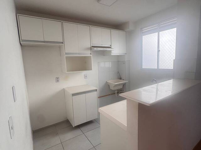 Apartamento para Venda em Várzea Grande - 3