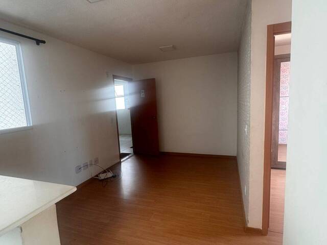 Apartamento para Venda em Várzea Grande - 2