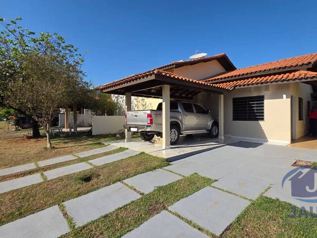 #683 - Casa em condomínio para Venda em Várzea Grande - MT
