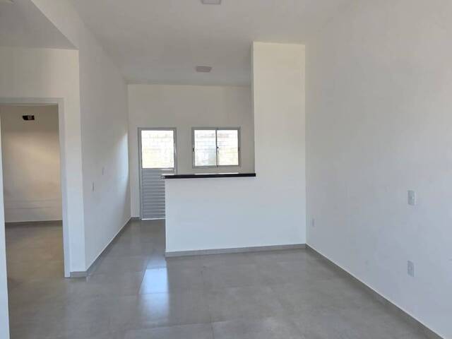 Casa em condomínio para Locação em Várzea Grande - 2