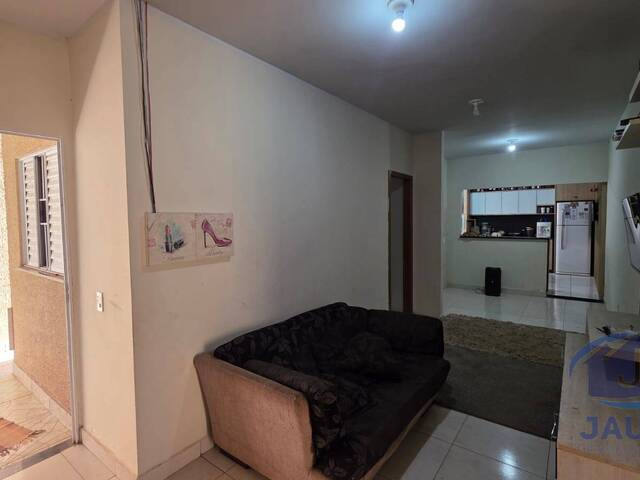 Casa para Venda em Várzea Grande - 5