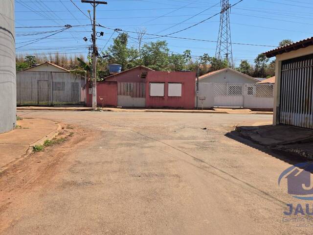 #700 - Casa para Venda em Várzea Grande - MT - 2