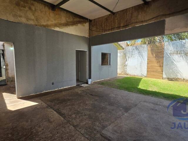 Casa para Venda em Várzea Grande - 4